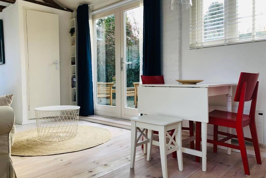 דורדרכט Tiny House In Tuin Van De Statige Villa Mariahof מראה חיצוני תמונה
