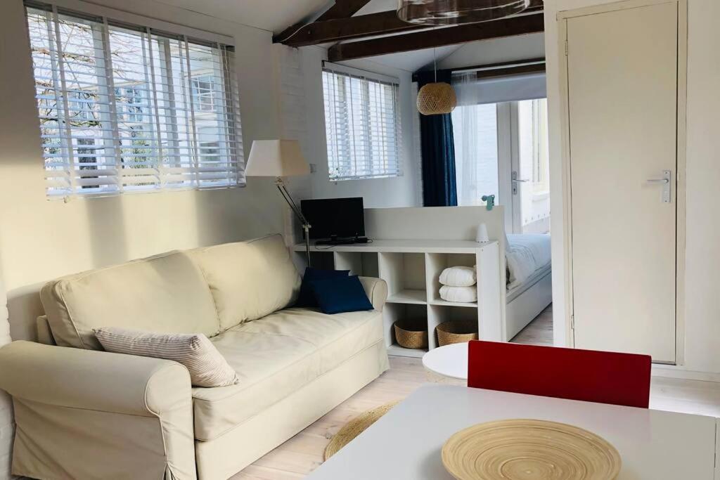 דורדרכט Tiny House In Tuin Van De Statige Villa Mariahof מראה חיצוני תמונה